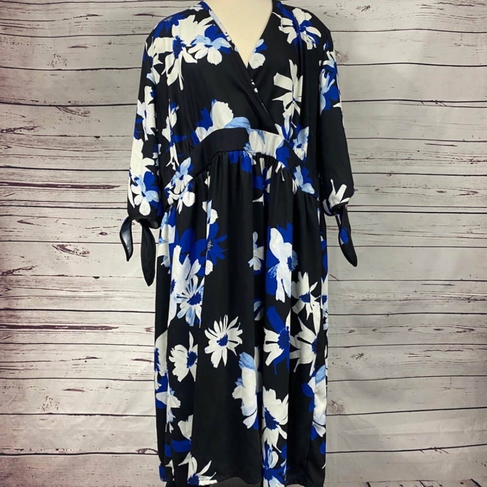 Eloquii V Neck Floral Dress